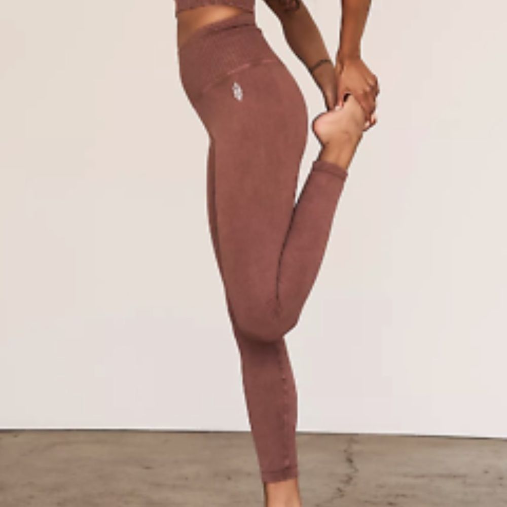 FP Movement High-Rise 7/8 Length Good Karma Legging - Nutmeg - Size XS/S - Picture 7 of 11